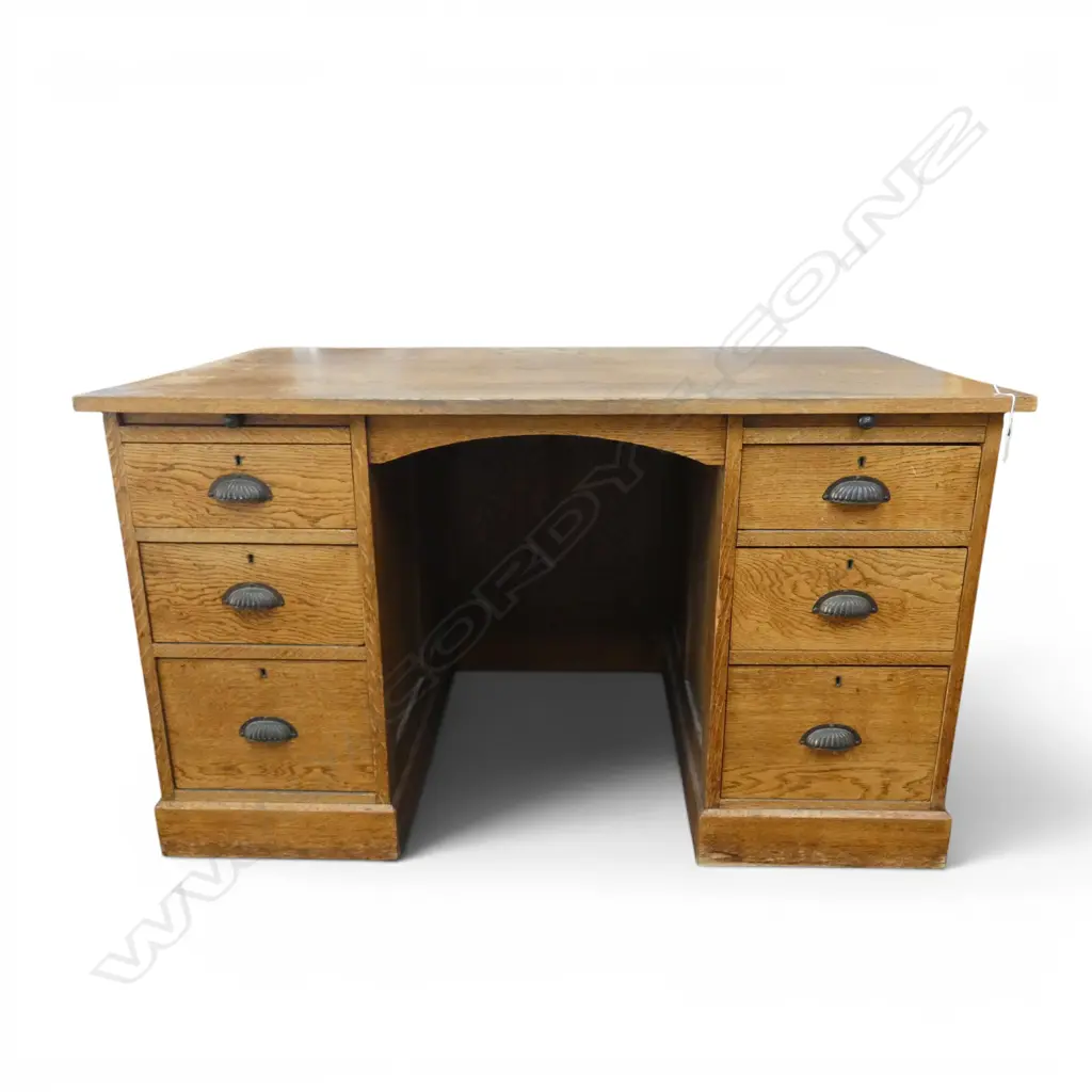 OAK DESK Image 1++