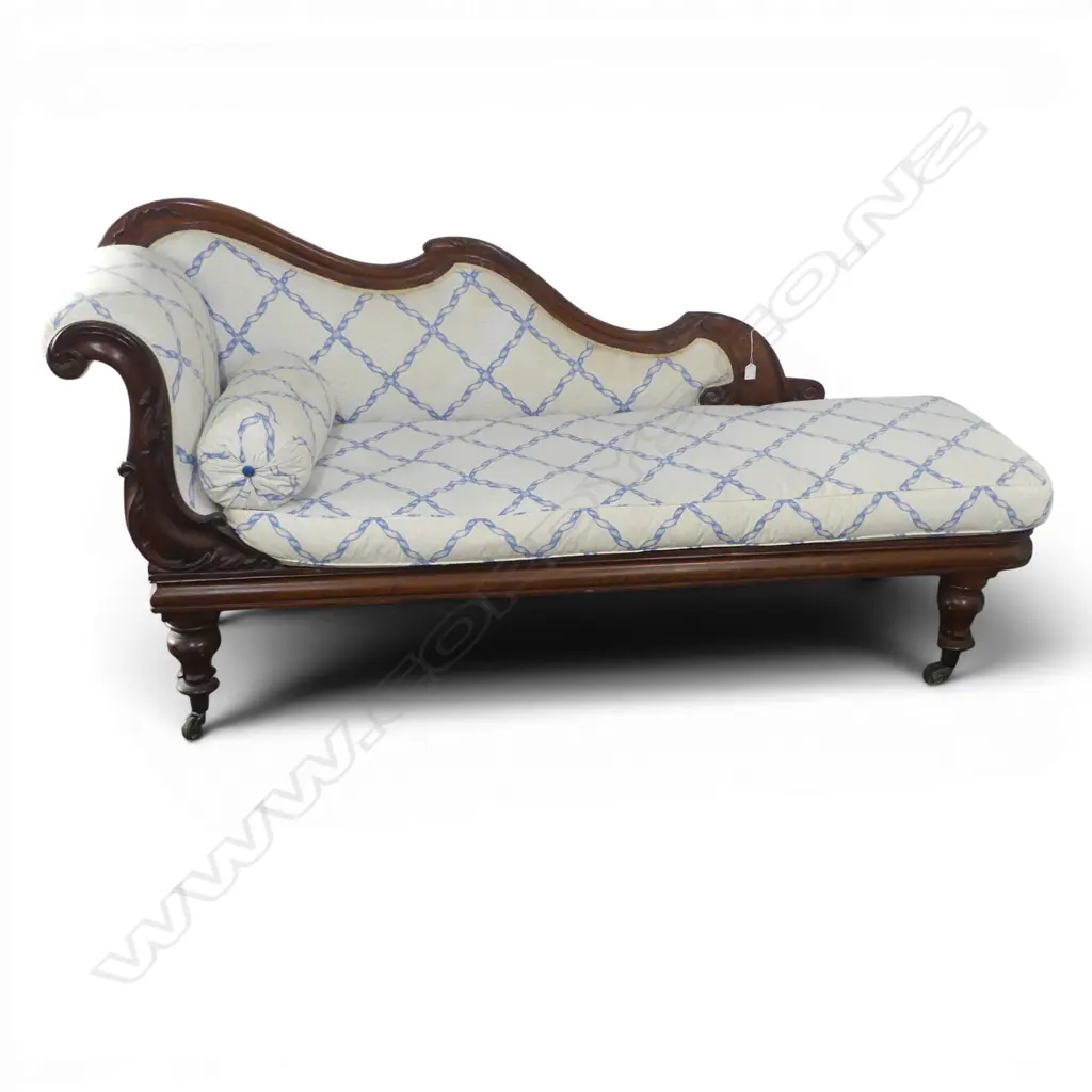 CHAISE LOUNGE  Image 1++