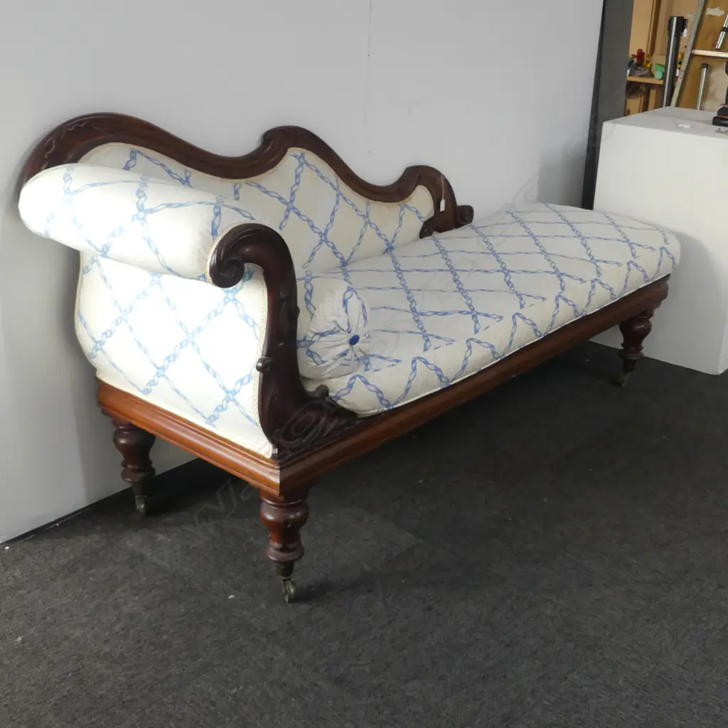 CHAISE LOUNGE  Image 1++