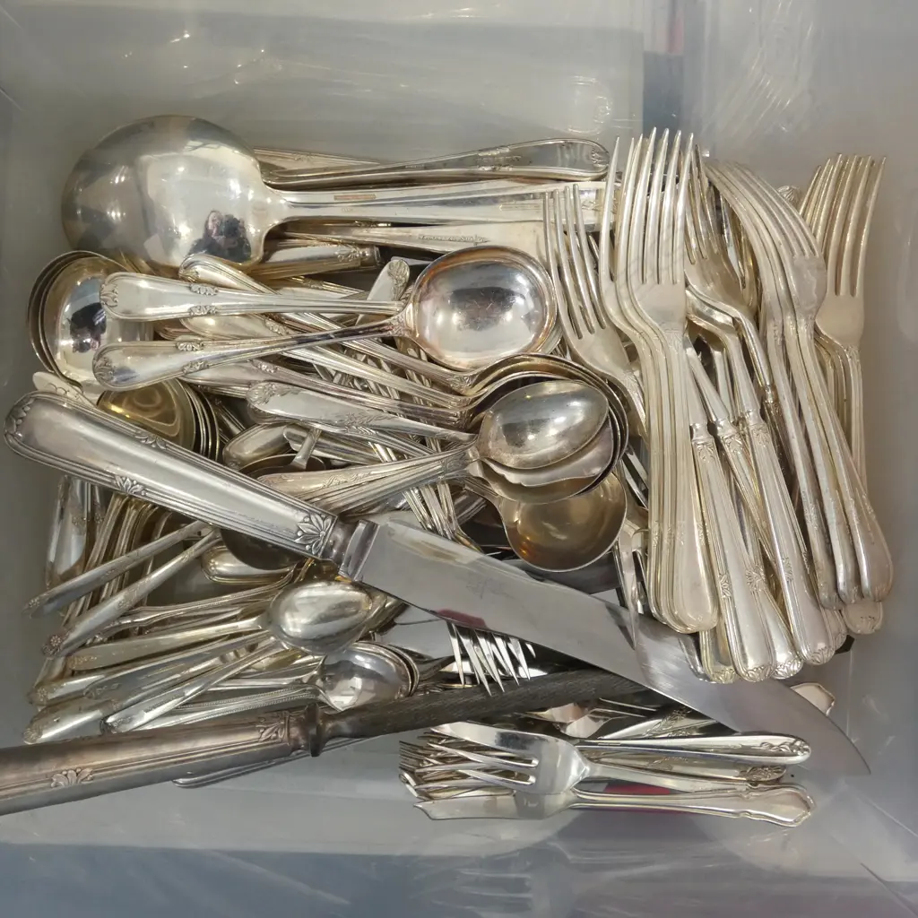 EP CUTLERY INCL. WALKER & HALL SET Image 1++