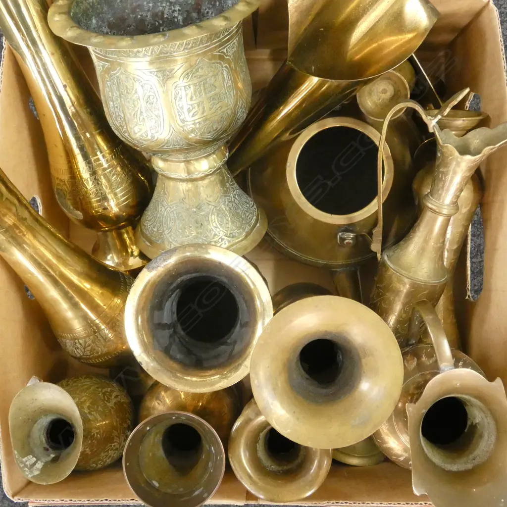 ASST. BRASS VASES Image 1++