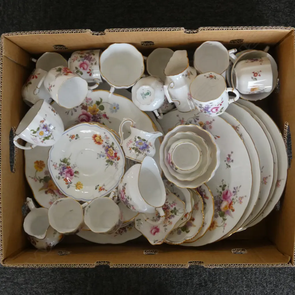 ASST. ROYAL CROWN DERBY 'DERBY POSIES' & OTHER FLORAL PAT DERBY CHINA Image 1++