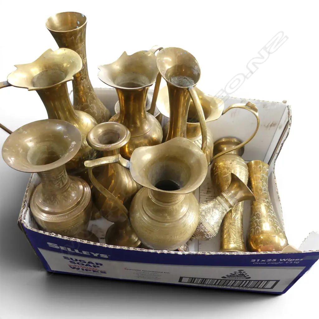 ASST. BRASS VASES Image 1++