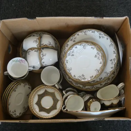 ASST. ROYAL DOULTON 'LYNNEWOOD' & AYNSLEY CHINA