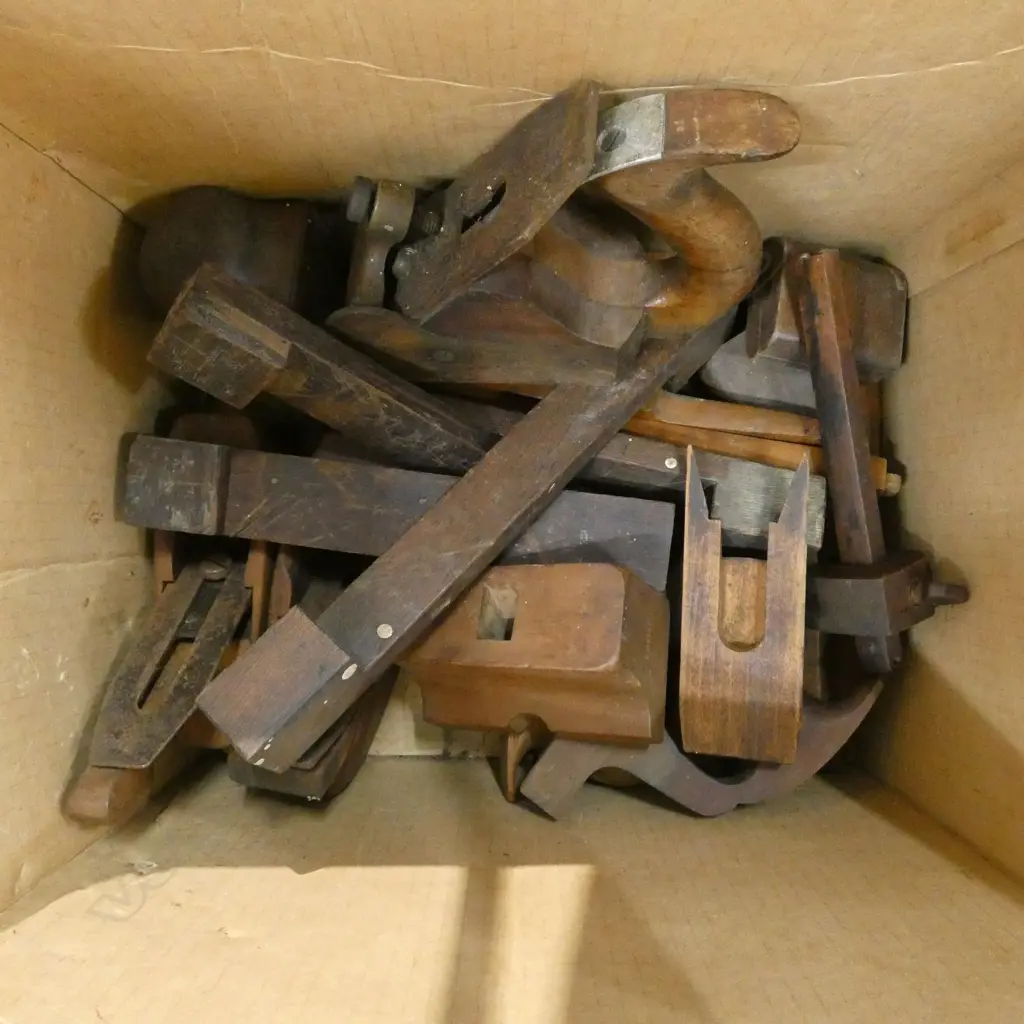 ASST. WOODEN TOOLS Image 1++