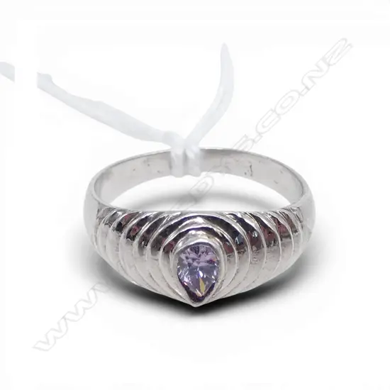 S/SILVER RING PURPLE STONE SIZE N