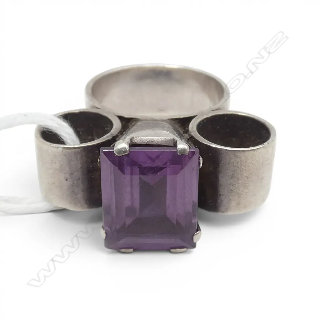 STG SILVER DESIGNER RING with purple stone. 12.9G SIZE K1/2 Image 1++