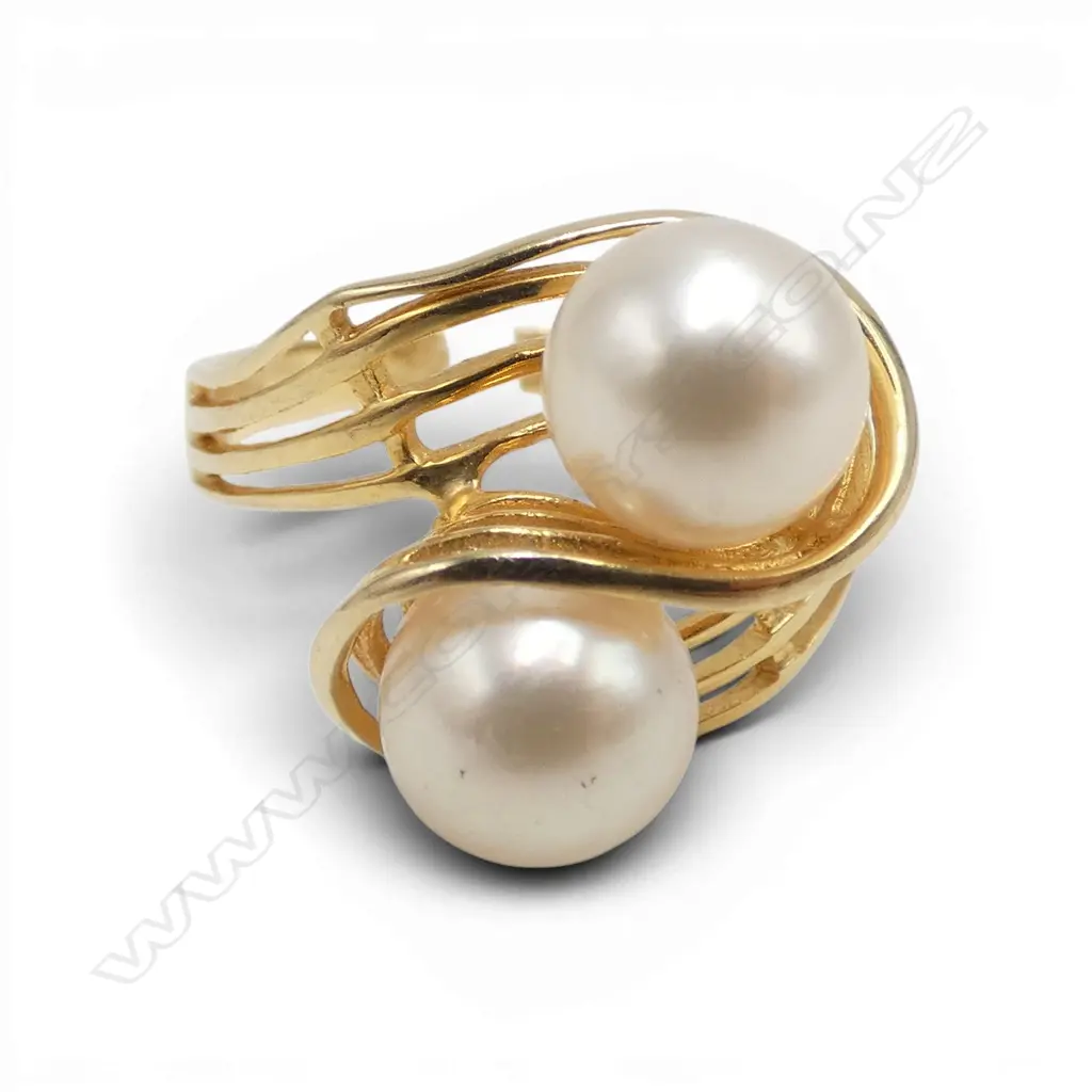 18ct GOLD & 2 CULTURED PEARL RING swirling 4 bar mount 3.8gms SIZE P1/2 Image 1++