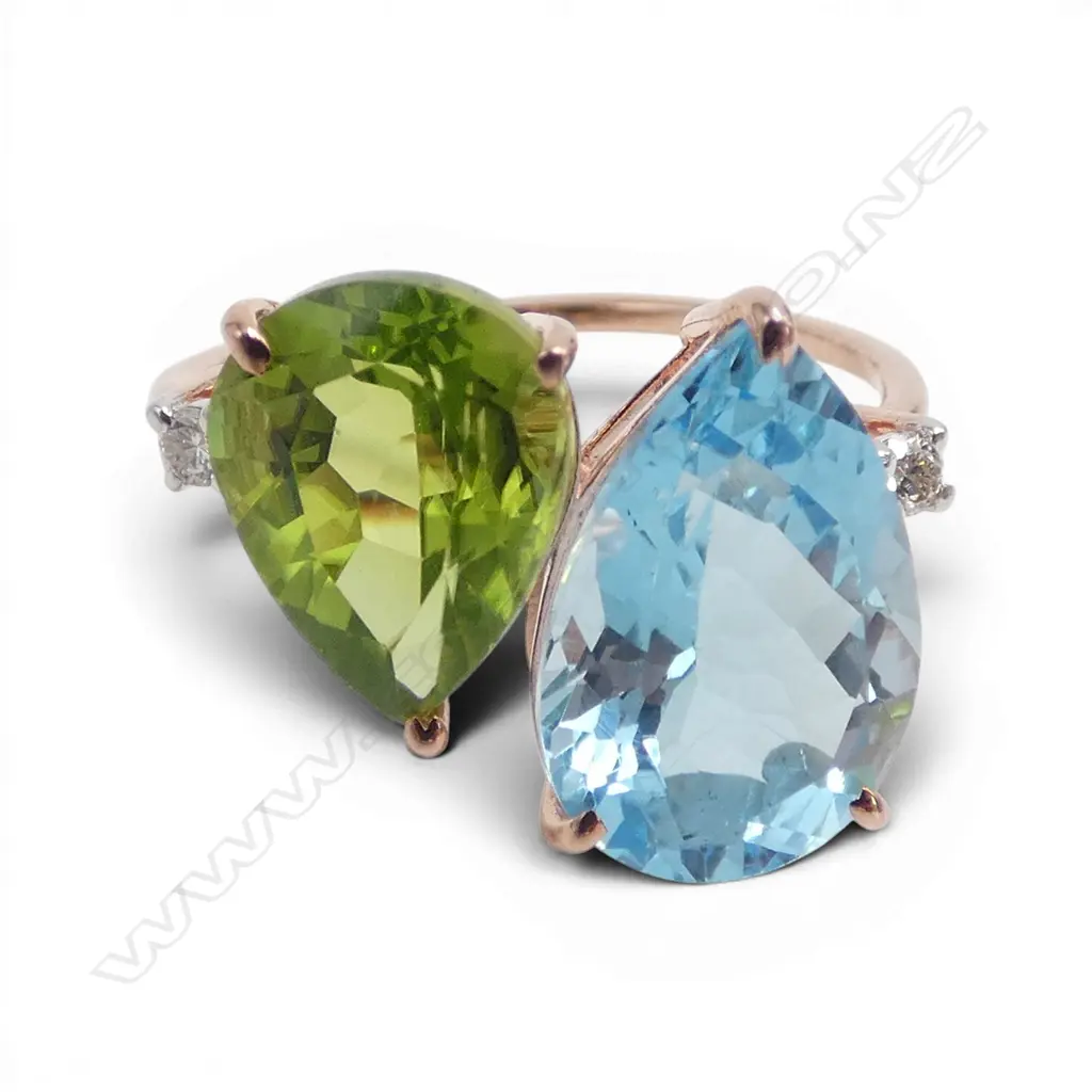 14ct GOLD, DIAMOND, PERIDOT & SKY BLUE TOPAZ RING, 3.26gm SIZE Q Image 1++