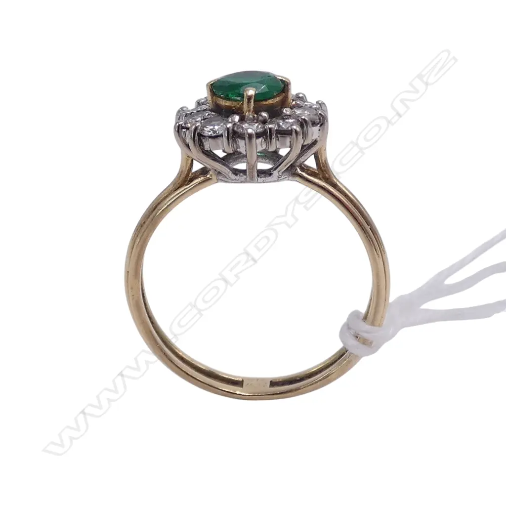 18ct GOLD EMERALD ? & DIAMOND wire back CLUSTER RING Insurance value $4690. 4gms Image 1++