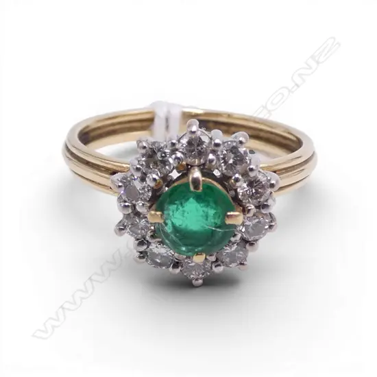 18ct GOLD EMERALD ? & DIAMOND wire back CLUSTER RING Insurance value $4690. 4gms