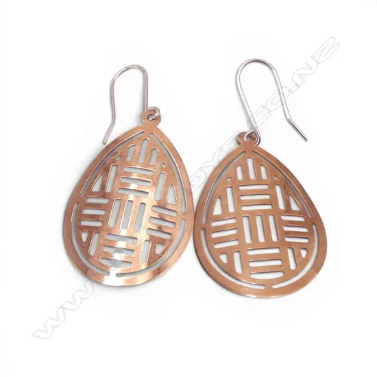 PR 9ct TESORO EARRINGS w. W/GOLD HOOKS 2.07gms