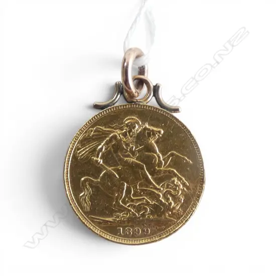 1899 FULL SOVEREIGN w. 12CT GOLD MOUNT 8.7gms