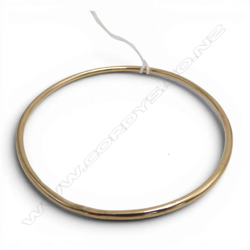 9ct GOLD BANGLE 4.2gms Image 1++