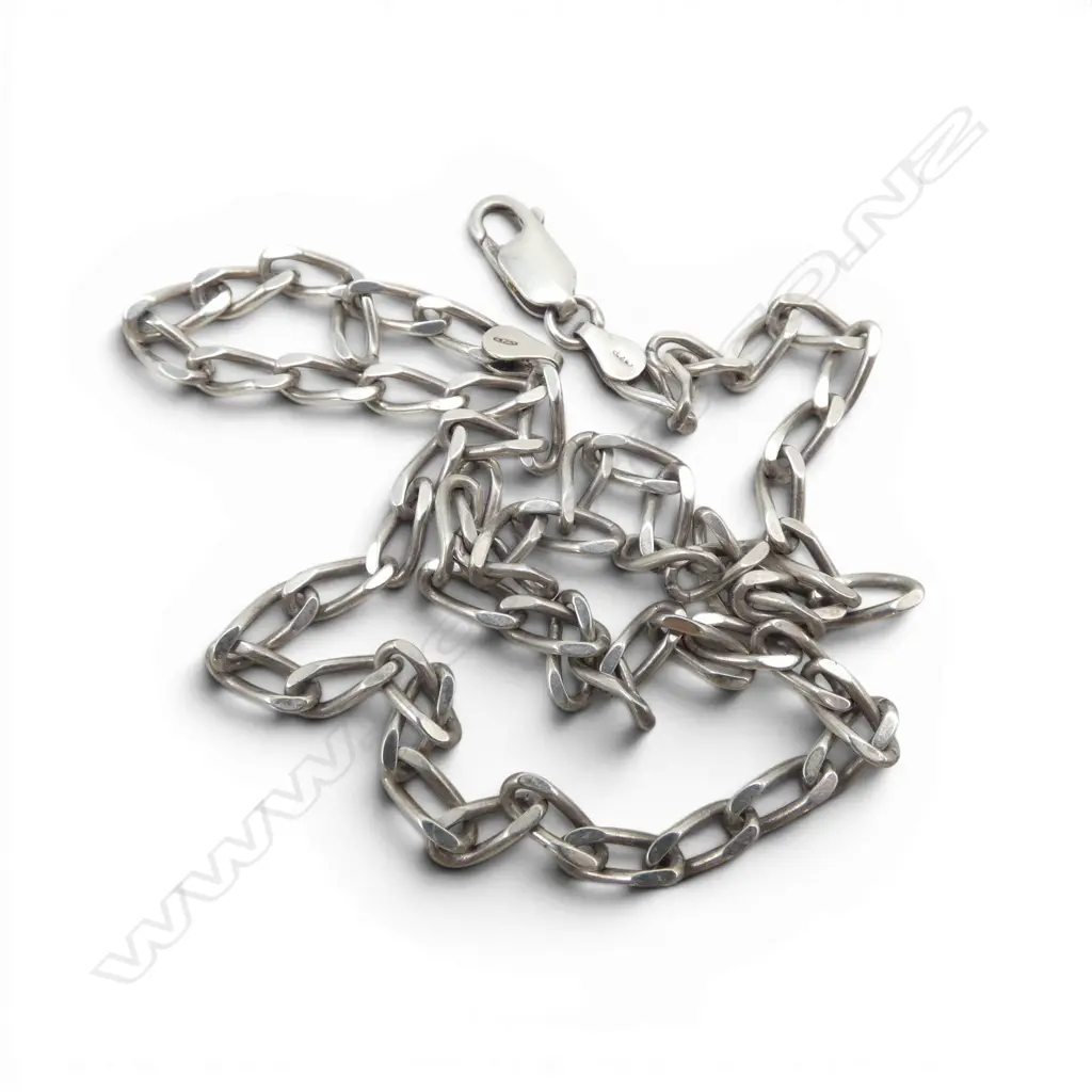 SILVER FLAT LINK CURB LINK NECK CHAIN. L.440mm. 14gms Image 1++