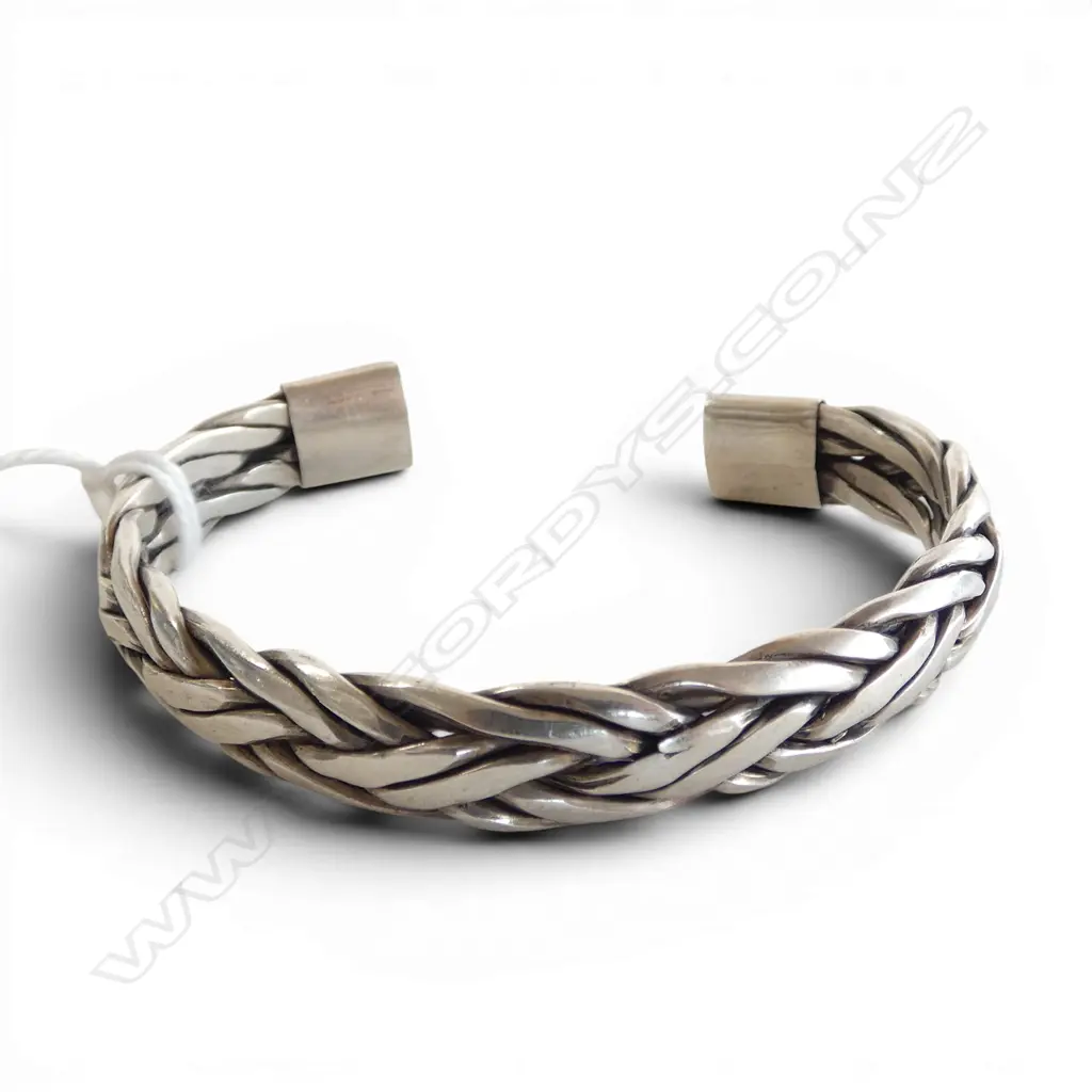 SILVER BANGLE Image 1++