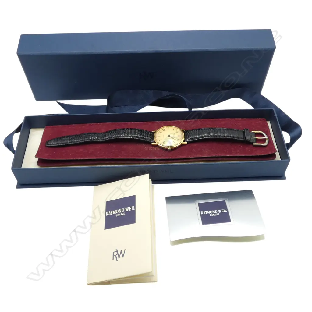 VINTAGE RAYMOND WEIL 18ct GILT WRISTWATCH case back gilt loss, w. cert. of guarantee dated 1997, box Image 1++