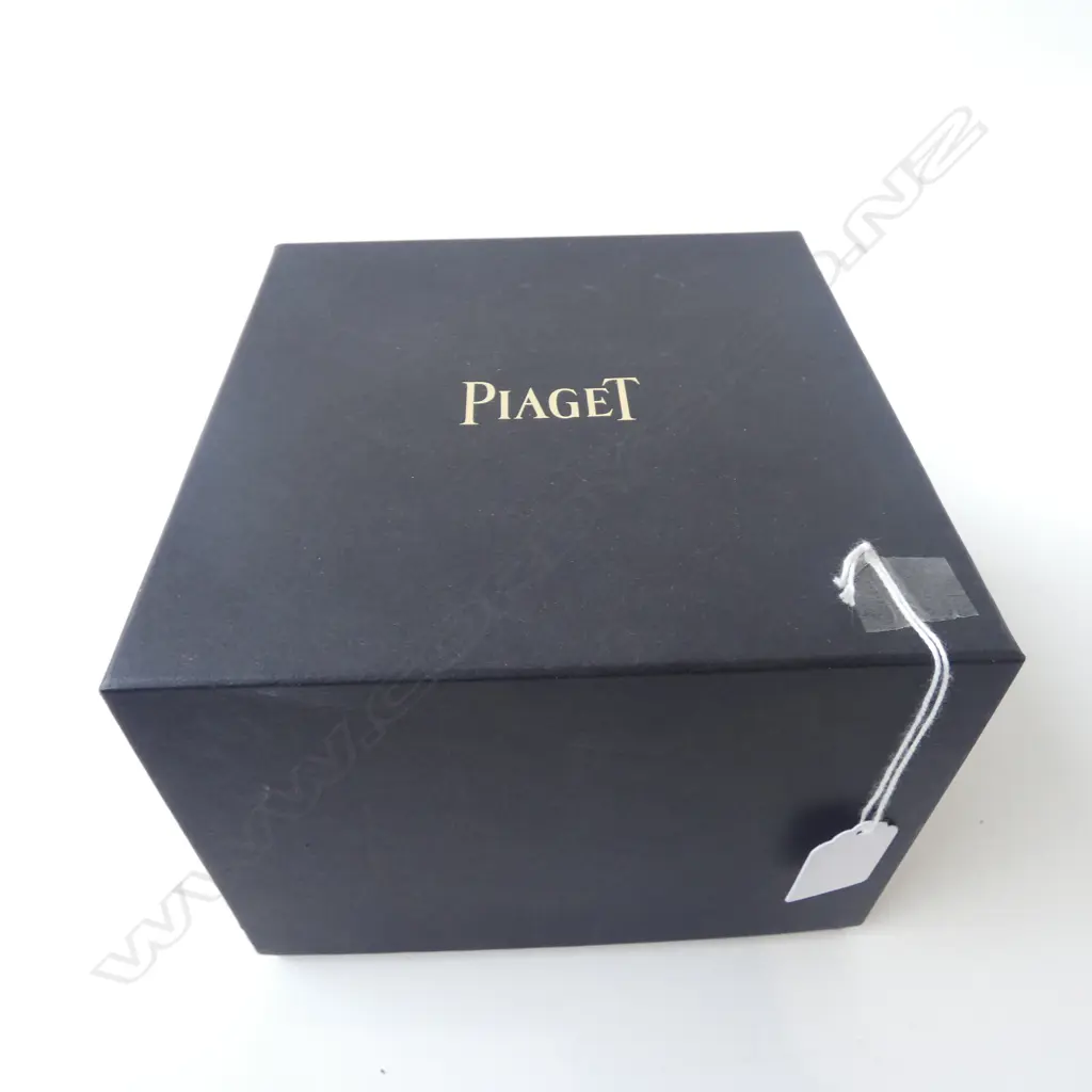 PIAGET WATCH BOX (BOX ONLY) W.180mm Image 1++