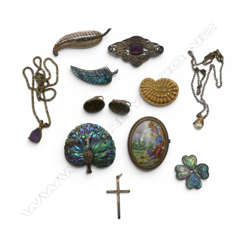 COSTUME JEWELLERY INCL. 5 STG SILVER BROOCHES Image 1++