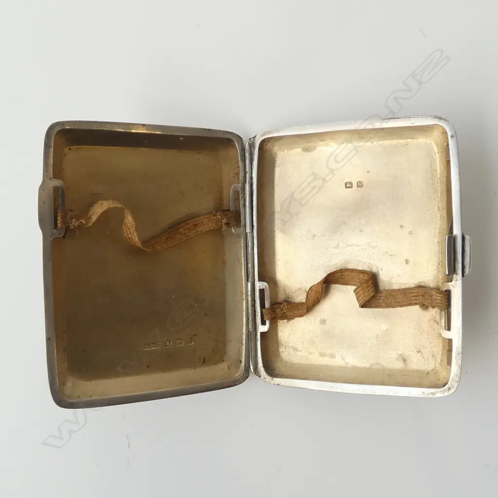 STG SILVER CIG. CASE, 9ct? MONOGRAM BIRMINGHAM 1925, 71gms Image 1++