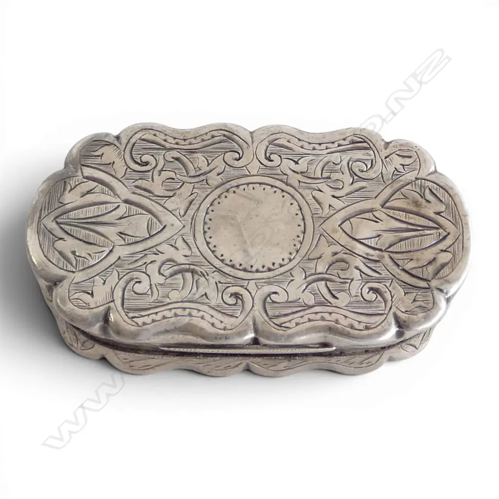 VICTORIAN STG SILVER ENGRAVED VINAIGRETTE, BIRMINGHAM 1876, 23.33gms W.47mm Image 1++