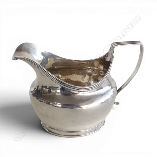 GEORGE III BALUSTER FORM CREAM JUG, SAMUEL AND EDWARD DAVENPORT, LONDON 1810, 111gms
