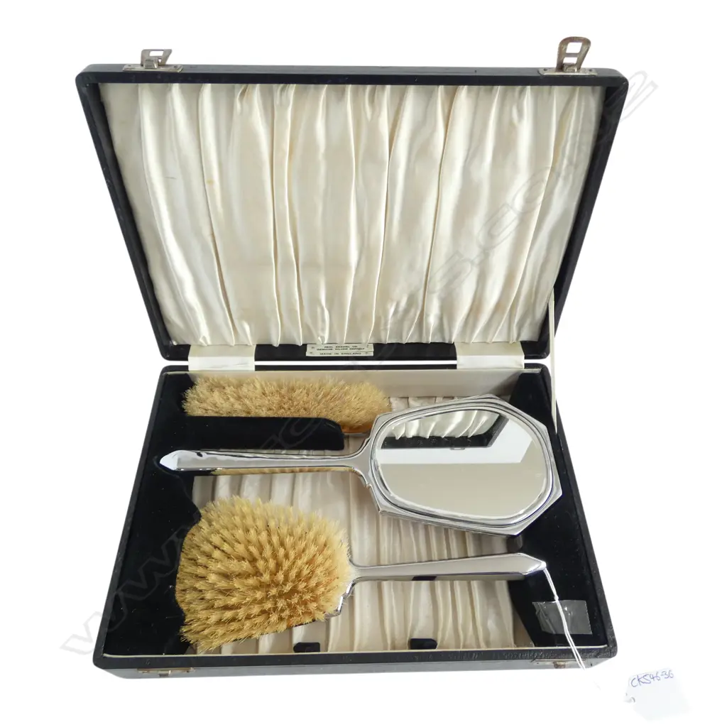 VINTAGE CASED GUILLOCHE ENAMEL 3 PCE VANITY SET Image 1++