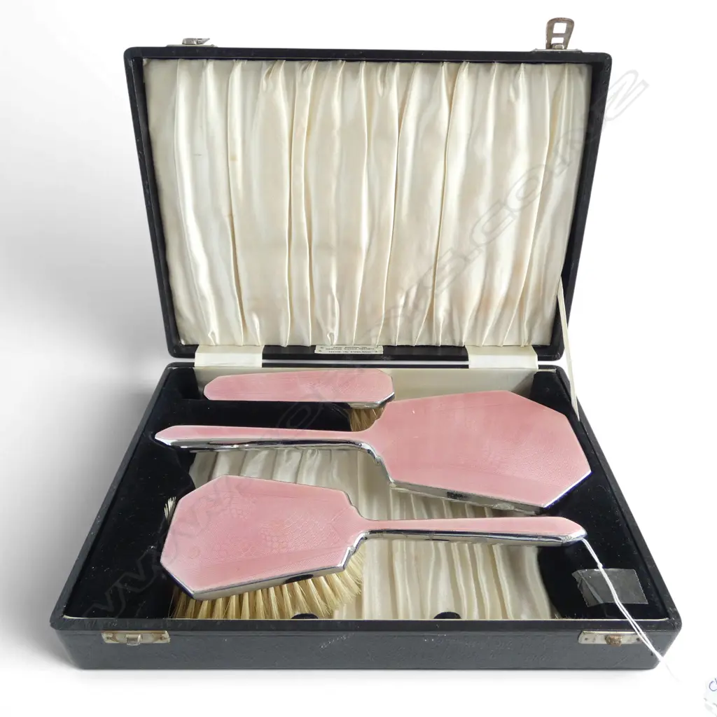 VINTAGE CASED GUILLOCHE ENAMEL 3 PCE VANITY SET Image 1++