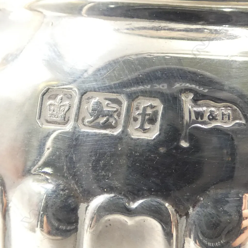 STG SILVER JUG, WALKER & HALL, 1898 210gms Image 1++