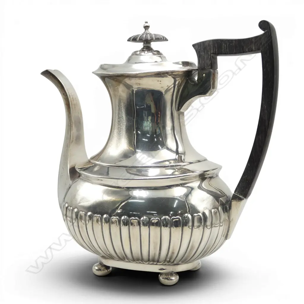 STG SILVER COFFEE POT, WALKER & HALL, SHEFFIELD 1899 H.225mm 771gms Image 1++