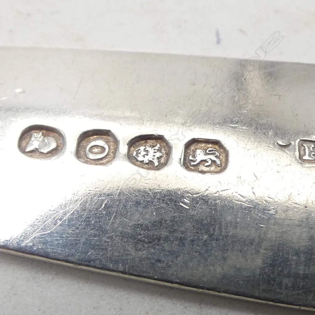 4 GEORGIAN STG SILVER DESSERT SPOONS, LONDON L.175mm 201gms  Image 1++