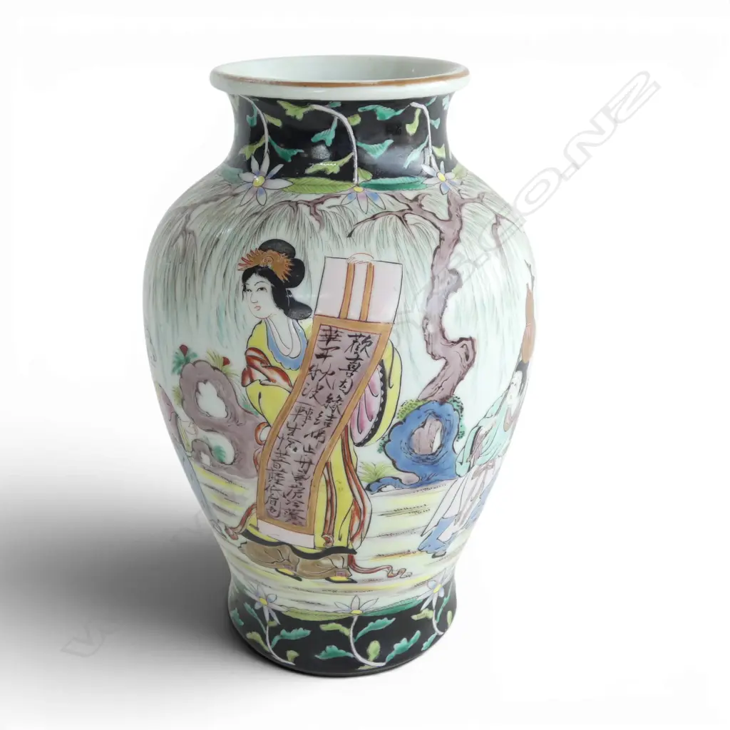 ANTIQUE ORIENTAL FAMILLE ROSE FIGURE PAINTED SIGNED VASE H250MM Image 1++