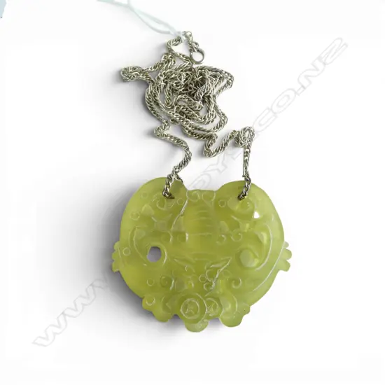 ORIENTAL JADE PENDANT NECKLACE 55x65mm