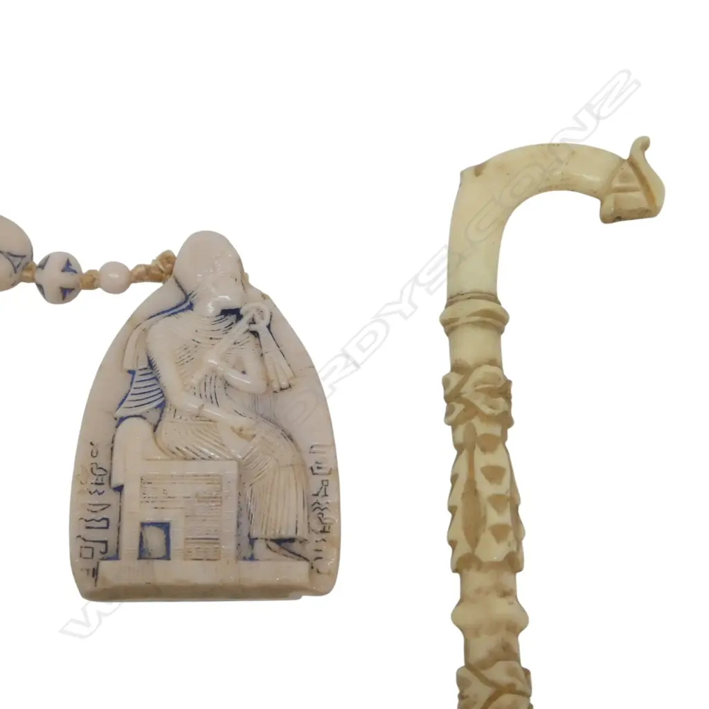 COSTUME EGYPTIAN NECKLACE + CARVED IVORY IMPLEMENT faults Image 1++