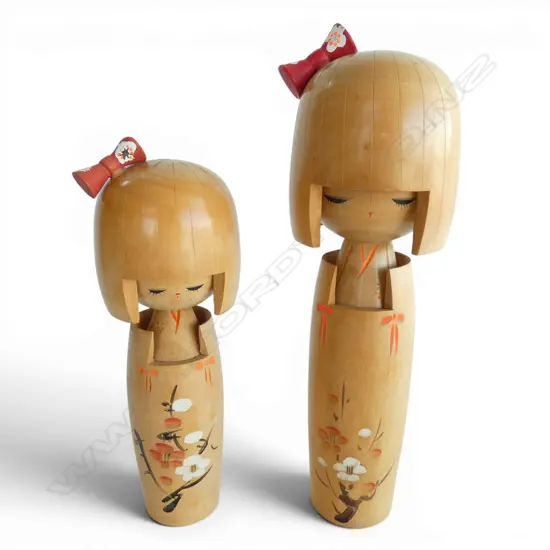 2 1960s JAPANESE KOKESHI DOLLS, H.270/220mm, red stamp to base