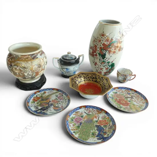 7 ORIENTAL CERAMICS INCL. VASE H.250mm