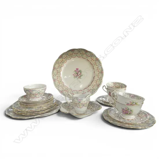 ASST. QUEEN ANNE "ROYAL BRIDAL GOWN" CHINA