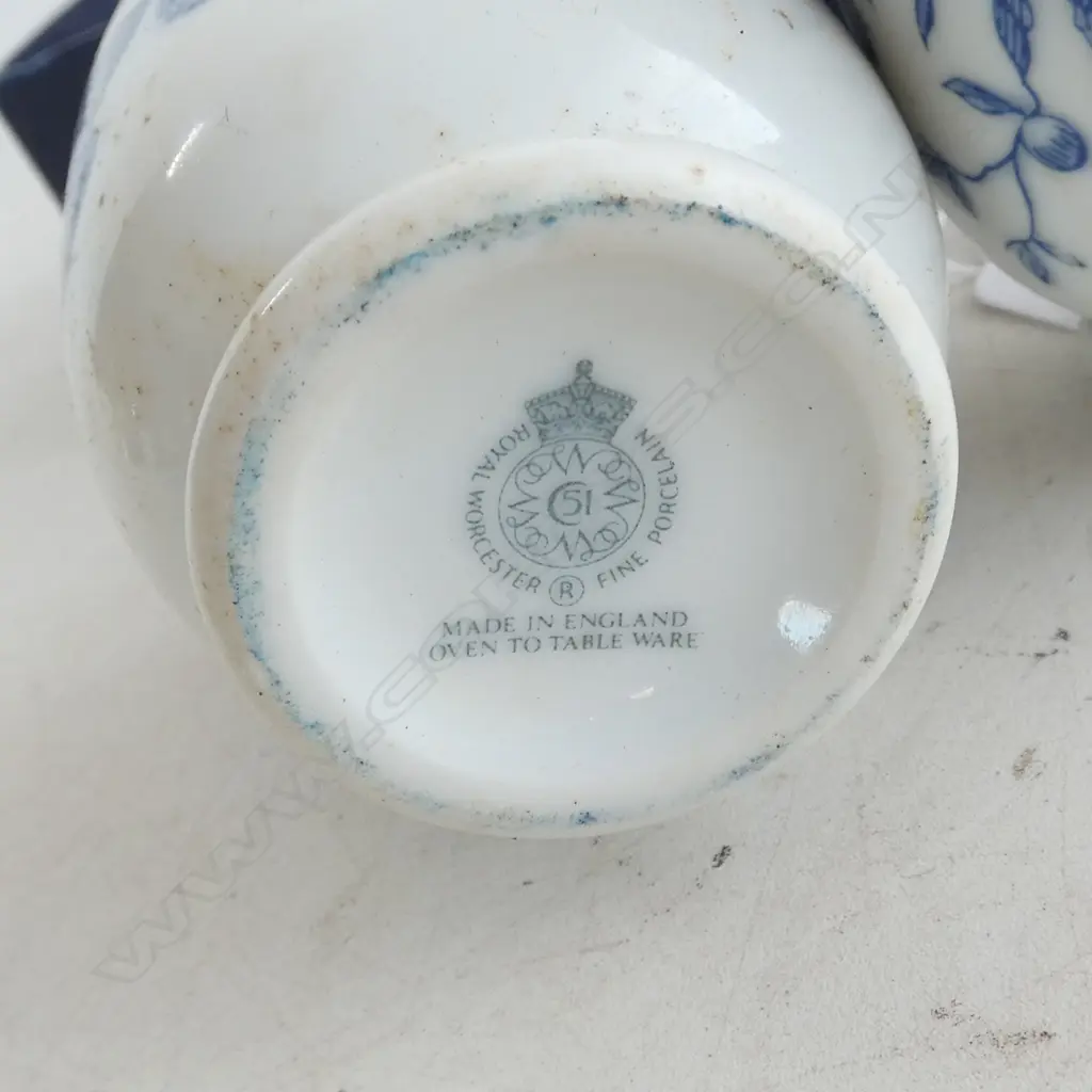 BOXED PR WORCESTER EGG CODDLERS + 2 CUPS & SAUCERS & CUP Image 1++