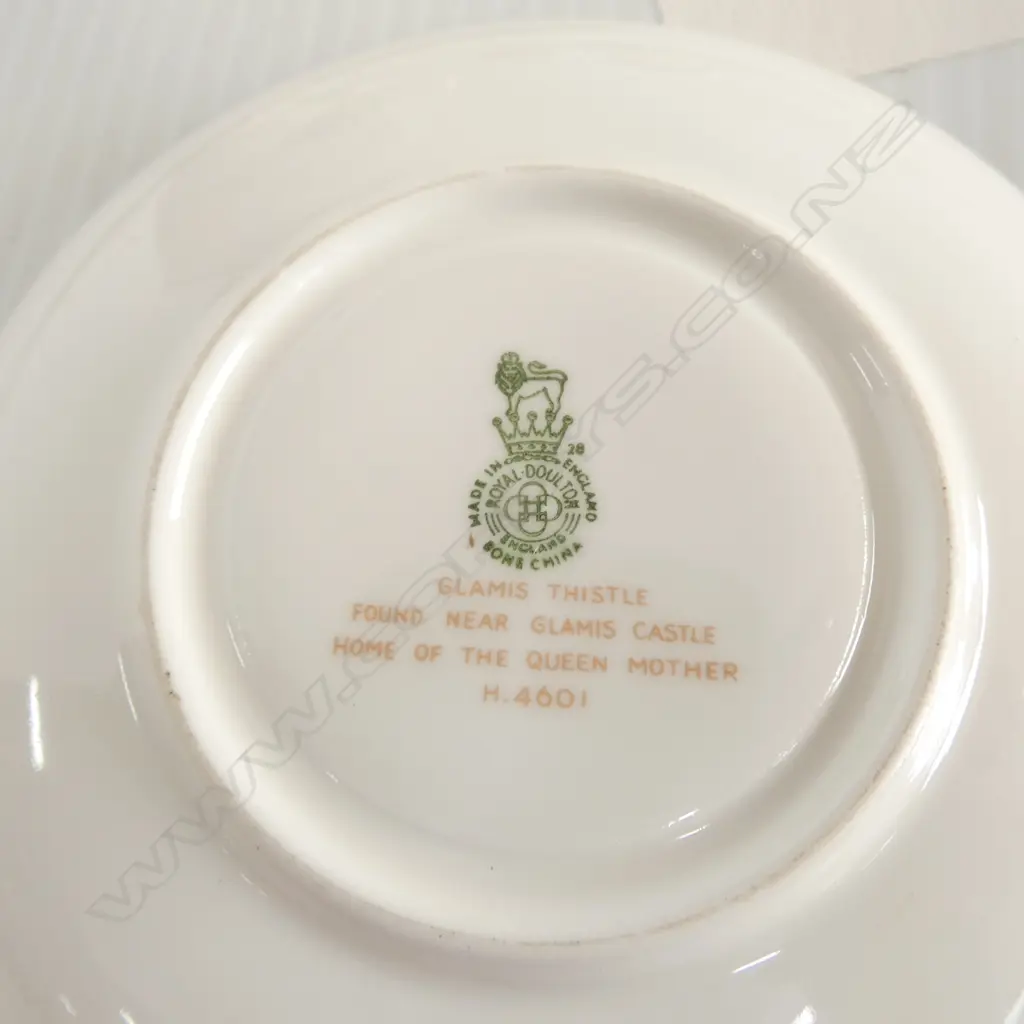 ROYAL DOULTON "GLAMIS THISTLE" PART TEA SERVICE; 6 TRIOS, SUGAR, CREAM & CAKE PLATE Image 1++