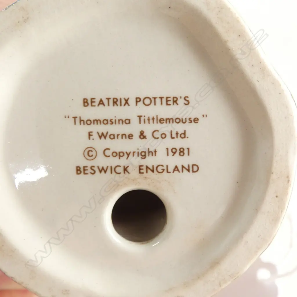BESWICK BEATRIX POTTER 'Thomasina Tittlemouse', H80mm, brown backstamp 1973-1988 Image 1++