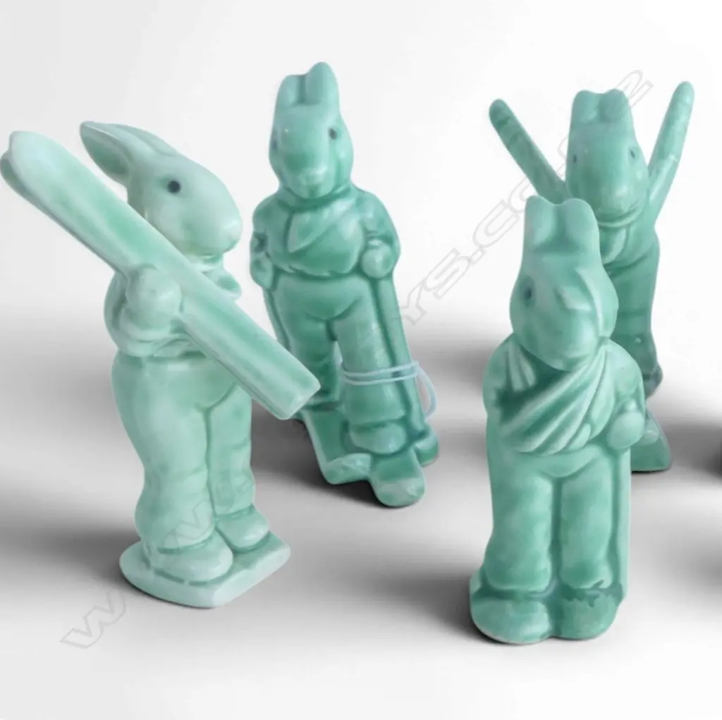 4 SYLVAC SKIING BUNNY RABBITS (#29. 25. 26.28) H.80mm Image 1++