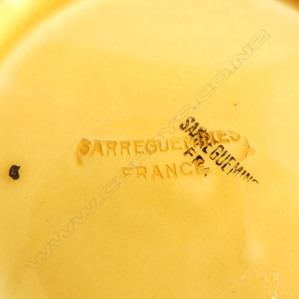 2 SARREGUEMINES FRUIT PLATES + LIDDED BERRY BASKET H.130mm Image 1++