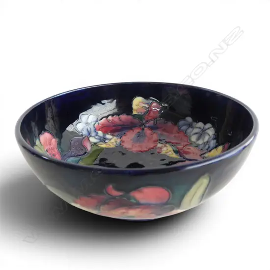 MOORCROFT ORCHID BOWL SIGNED BY WALTER MOORCROFT, H.75MM D160MM