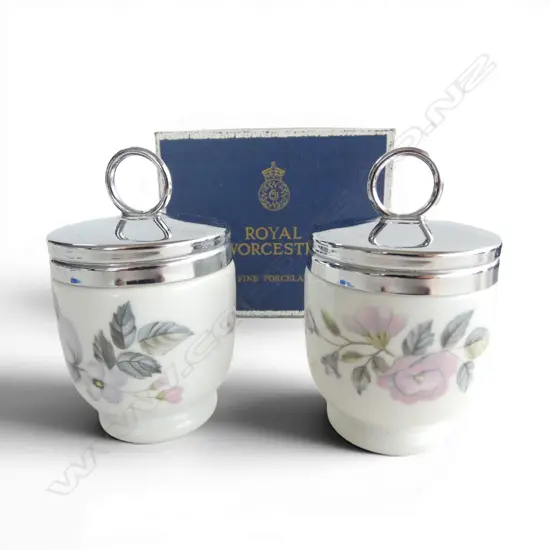 PR BOXED ROYAL WORCESTER EGG CODLERS