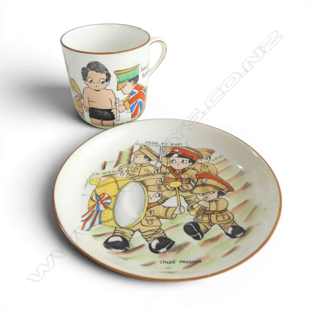 VINTAGE PARAGON 'PEEP-A-BOO' SERIES CUP & SAUCER designed by CHLOE PRESTON, 2 sml rim chips Image 1++