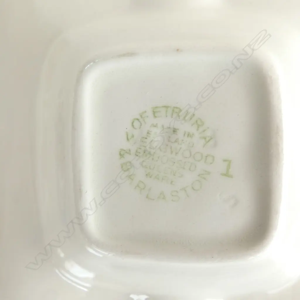 WEDGWOOD DUKE OF EDINBURGH BOX, ASHTRAY & 'RUNNYMEDE' DISH W.130mm Image 1++
