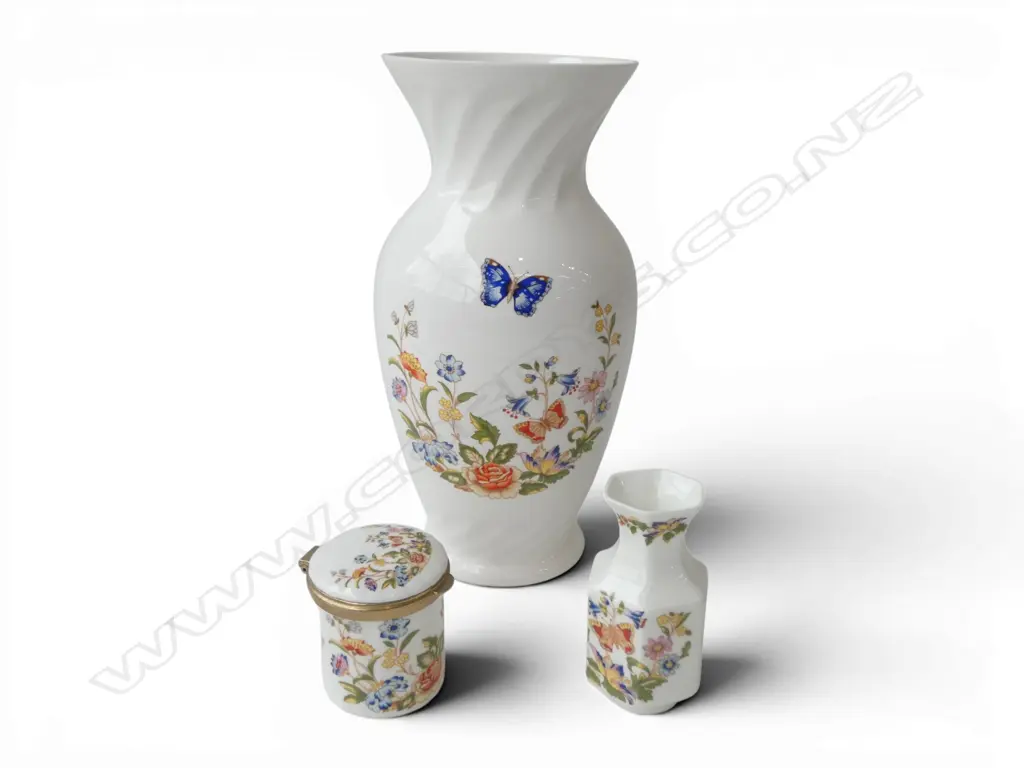 2 AYNSLEY "COTTAGE GARDEN" VASES H.240/90mm + SMALL LIDDED BOX  Image 1++