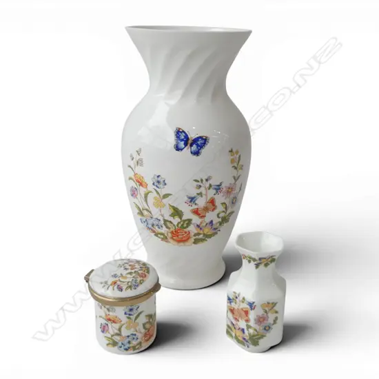 2 AYNSLEY "COTTAGE GARDEN" VASES H.240/90mm + SMALL LIDDED BOX 