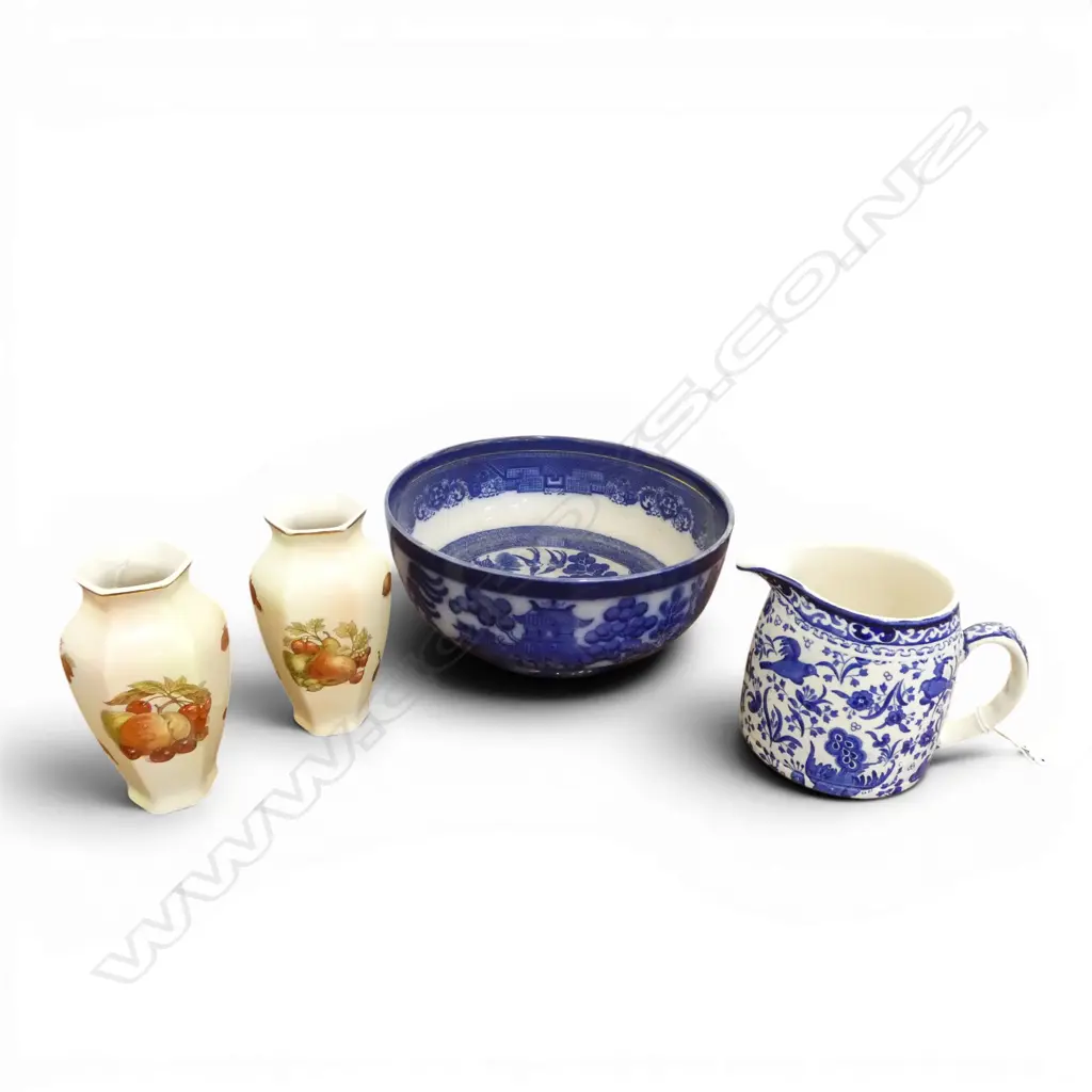 ROYAL DOULTON "WILLOW" PATTERN BOWL Dia.205mm, BURLEIGH JUG & PR ROYAL WORCESTER VASES Image 1++