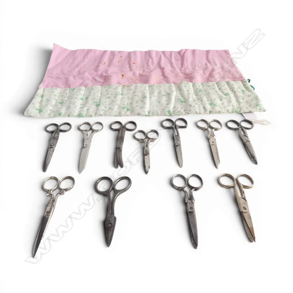 COLLECTION 11 PAIRS STEEL SEWING SCISSORS 19th & 20thC Image 1++